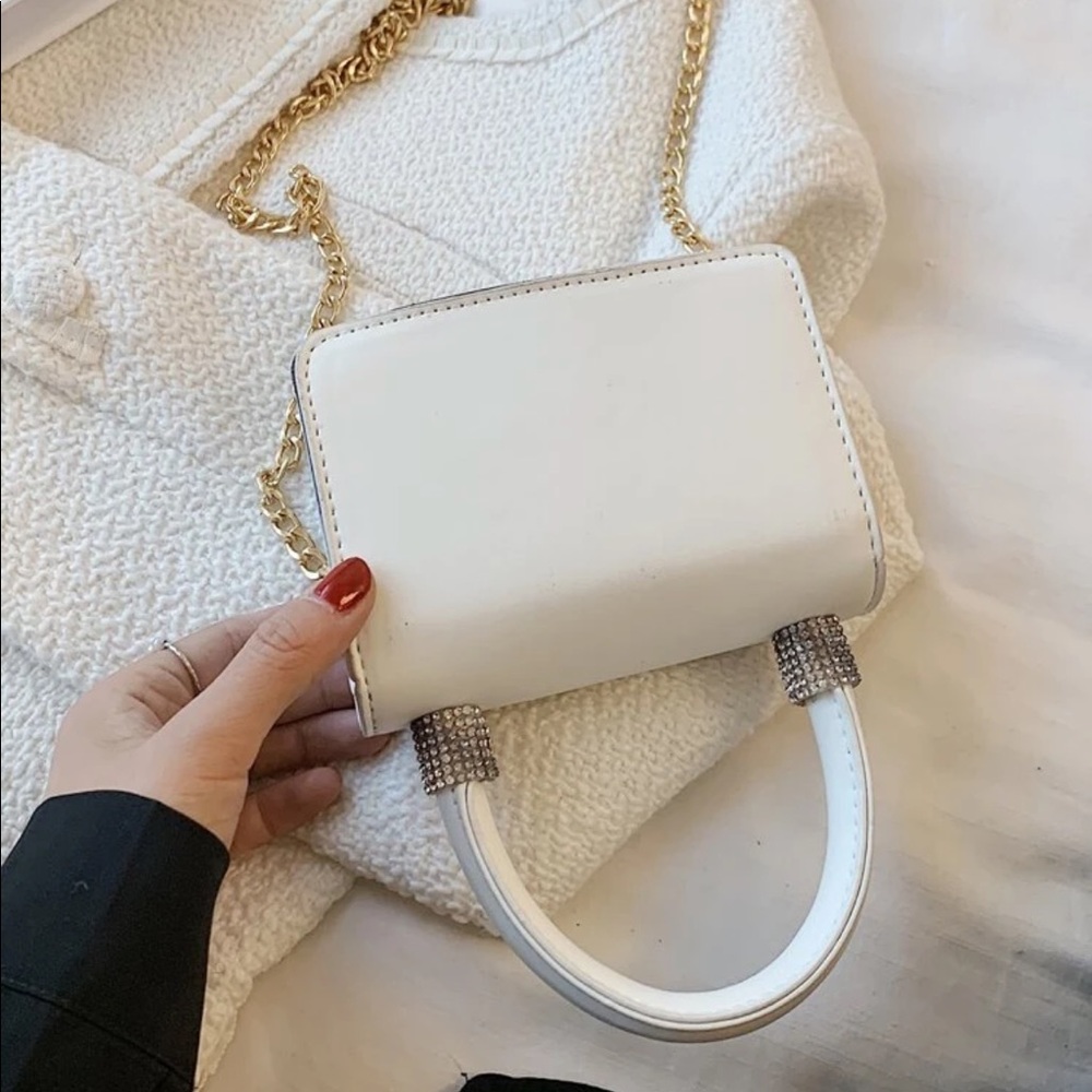 Mini Rhinestone Decor Chain Bag - Picture 5 of 7